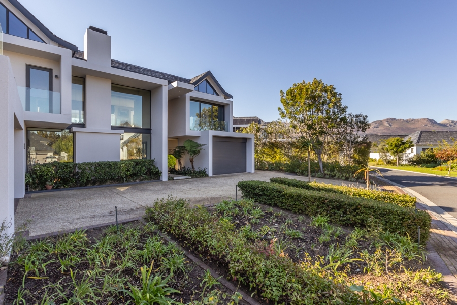 4 Bedroom Property for Sale in Pearl Valley at Val de Vie Western Cape